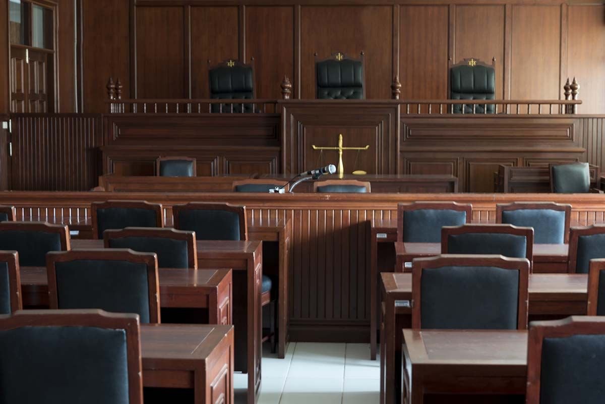 5 Reasons Not to Represent Yourself in Court