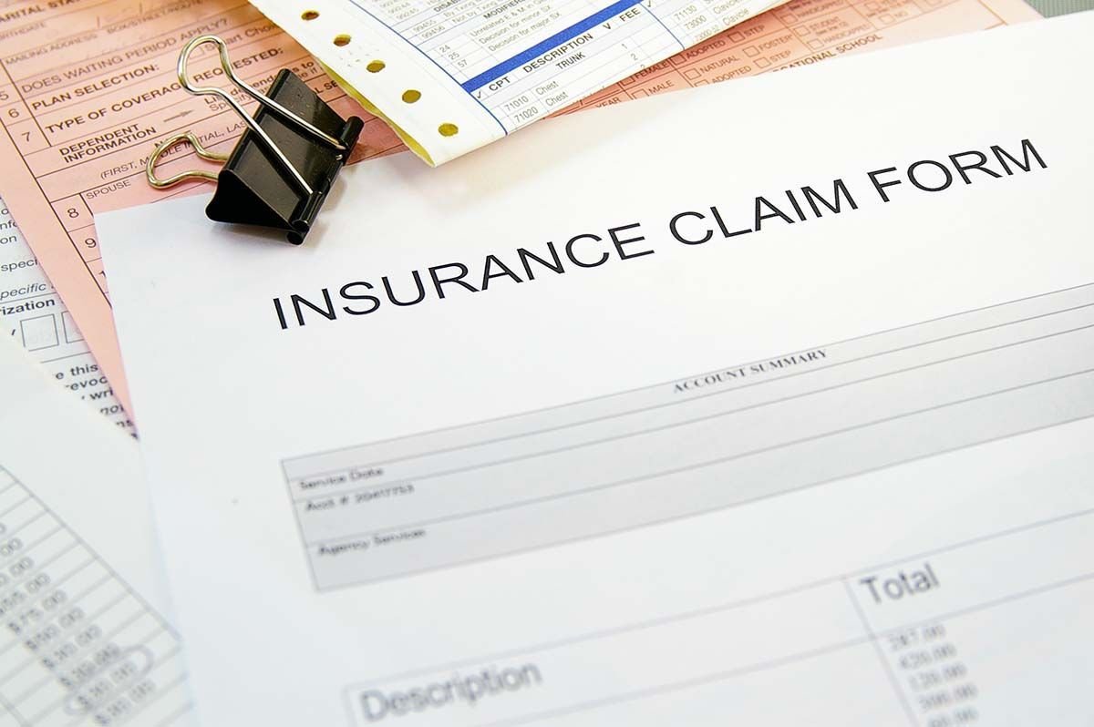 Benefits of Hiring a Lawyer for an Insurance Claim